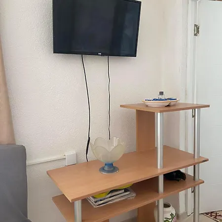 Daire Adkas - Center Of